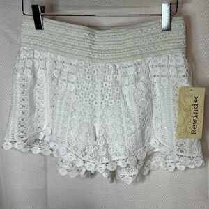 Rewind Ivory Lace High Waist Shorts